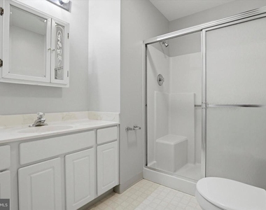 205 Horseshoe Drive - Photo Thumbnail 7