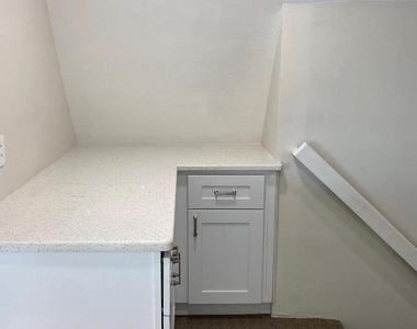 478 E Main Street - Photo Thumbnail 4