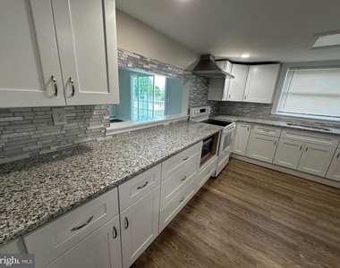 478 E Main Street - Photo Thumbnail 17