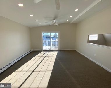 478 E Main Street - Photo Thumbnail 6