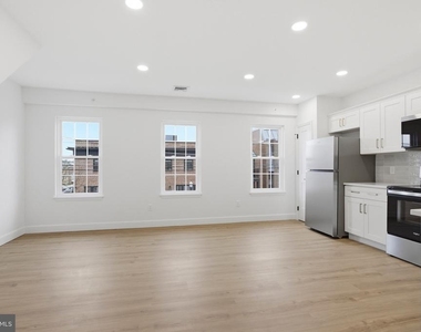 100 W Front Street - Photo Thumbnail 2