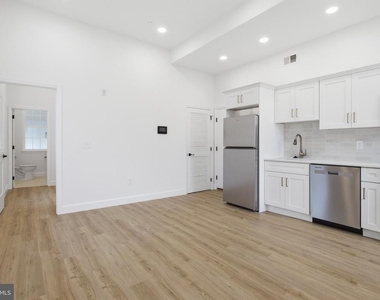 100 W Front Street - Photo Thumbnail 4