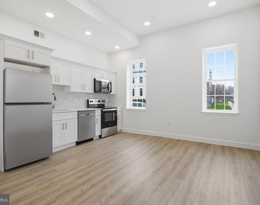 100 W Front Street - Photo Thumbnail 1