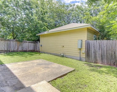1702 Singleton Ave - Photo Thumbnail 28
