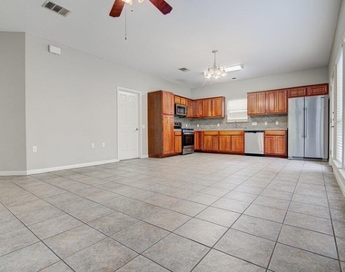 1702 Singleton Ave - Photo Thumbnail 1