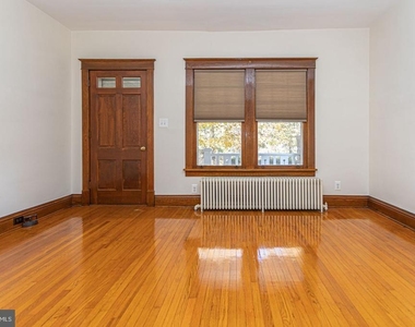 1525 Yardley Newtown Road - Photo Thumbnail 2