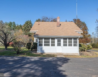 1525 Yardley Newtown Road - Photo Thumbnail 14