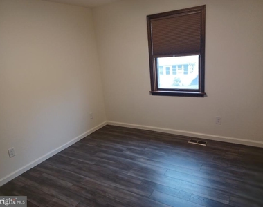 1525 Yardley Newtown Road - Photo Thumbnail 7