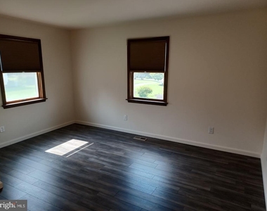 1525 Yardley Newtown Road - Photo Thumbnail 8