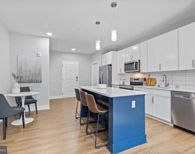 144 N.main St - Photo Thumbnail 20