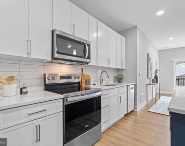 144 N.main St - Photo Thumbnail 22