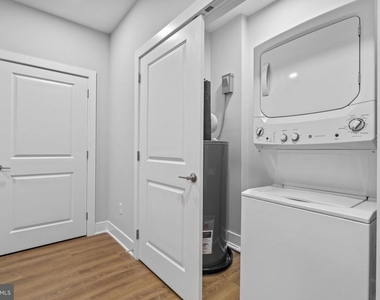 144 N.main St - Photo Thumbnail 32