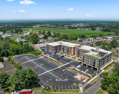 144 N.main St - Photo Thumbnail 9