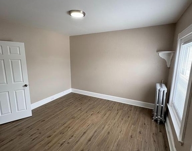 1372 Perkiomen Avenue - Photo Thumbnail 7