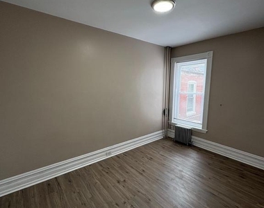 1372 Perkiomen Avenue - Photo Thumbnail 1