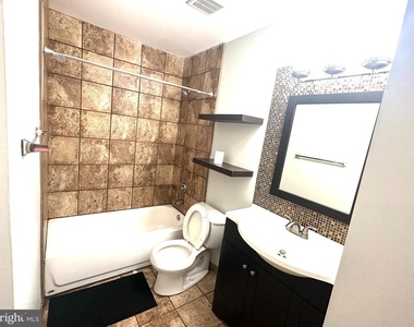 4901 Ravens Crest Drive - Photo Thumbnail 10