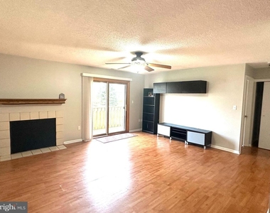 4901 Ravens Crest Drive - Photo Thumbnail 2