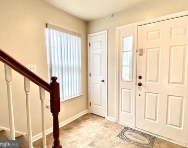 240 William Livingston Court - Photo Thumbnail 30