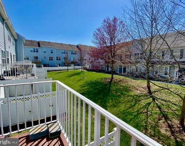 240 William Livingston Court - Photo Thumbnail 33