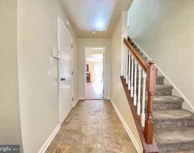 240 William Livingston Court - Photo Thumbnail 31