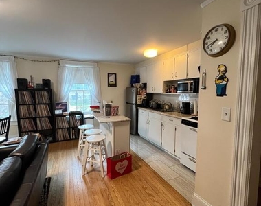 200 Nassau Street - Photo Thumbnail 7