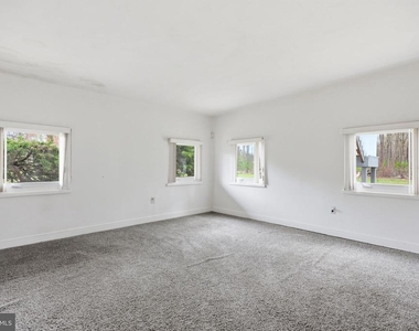 25 Diverty Road - Photo Thumbnail 13