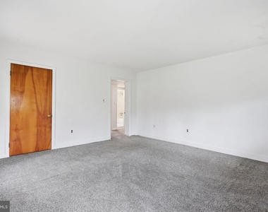 25 Diverty Road - Photo Thumbnail 9