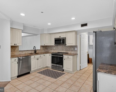 324 Tuvira Lane - Photo Thumbnail 10