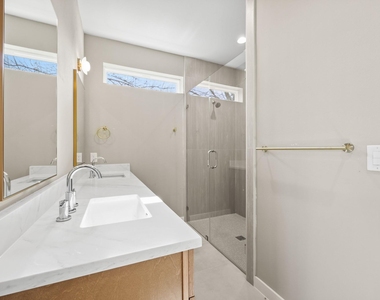 4801 Sara Dr - Photo Thumbnail 29