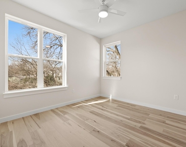 4801 Sara Dr - Photo Thumbnail 16