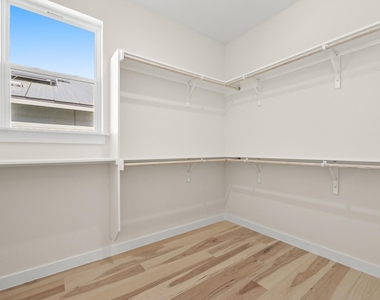 4801 Sara Dr - Photo Thumbnail 12