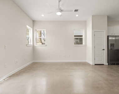 4801 Sara Dr - Photo Thumbnail 7