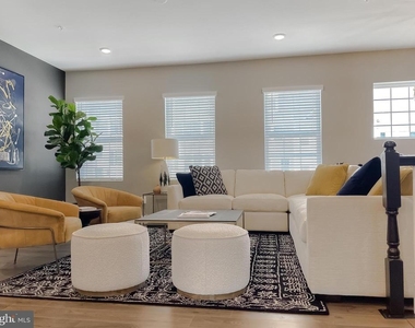 23810 Myrtle Glen Way - Photo Thumbnail 7