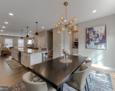 23810 Myrtle Glen Way - Photo Thumbnail 17