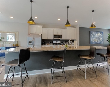 23810 Myrtle Glen Way - Photo Thumbnail 11