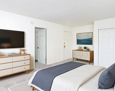 5200 Quincy Street - Photo Thumbnail 11