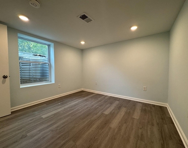 9405 Rhode Island Avenue - Photo Thumbnail 22