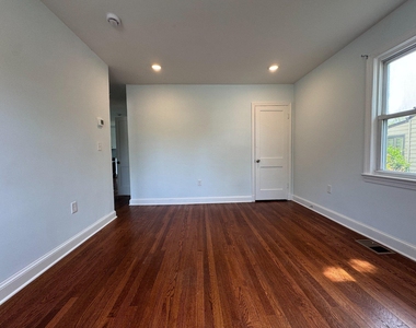 9405 Rhode Island Avenue - Photo Thumbnail 3
