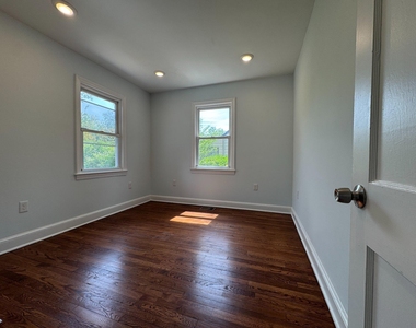 9405 Rhode Island Avenue - Photo Thumbnail 9
