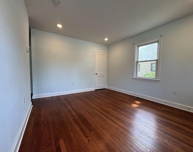9405 Rhode Island Avenue - Photo Thumbnail 2