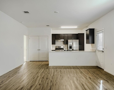 7001 Tonka Ln - Photo Thumbnail 6