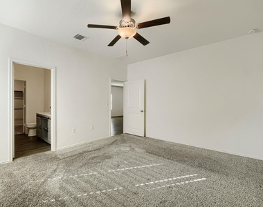 7001 Tonka Ln - Photo Thumbnail 15