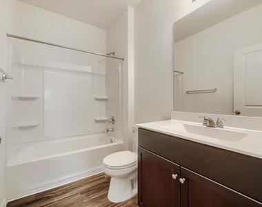 7001 Tonka Ln - Photo Thumbnail 23
