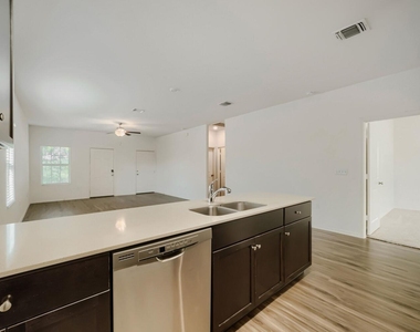 7001 Tonka Ln - Photo Thumbnail 12