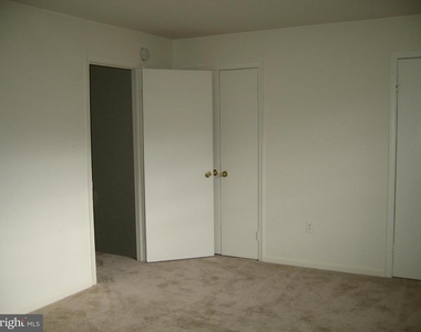 14827 Belle Ami Drive - Photo Thumbnail 9