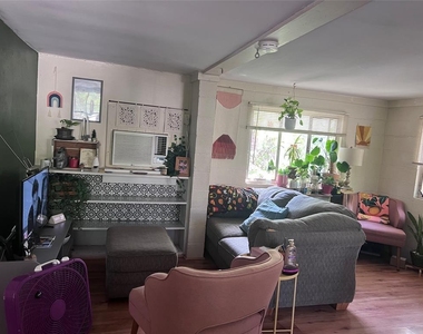 3205 Grooms St - Photo Thumbnail 18