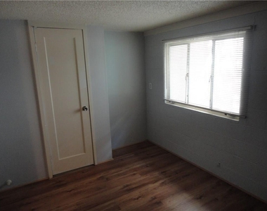 3205 Grooms St - Photo Thumbnail 8