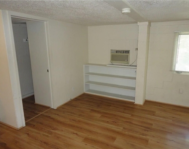 3205 Grooms St - Photo Thumbnail 7