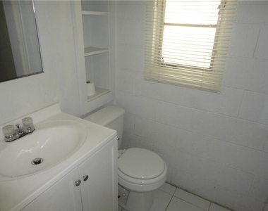 3205 Grooms St - Photo Thumbnail 10