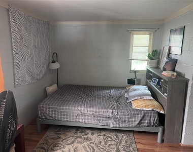 3205 Grooms St - Photo Thumbnail 12